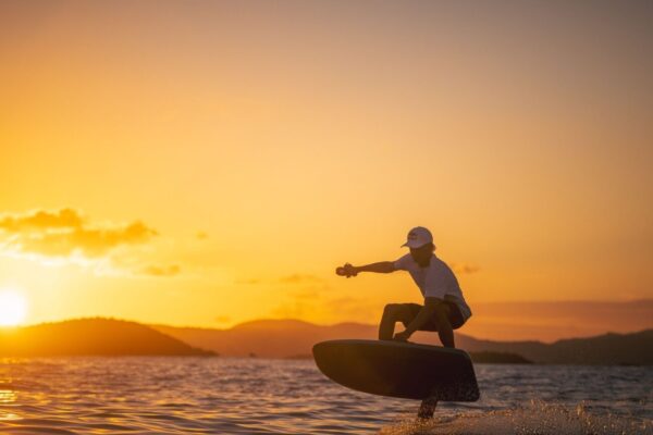 Learn eFoil in Hawaii | Hawaii eFoil Experience