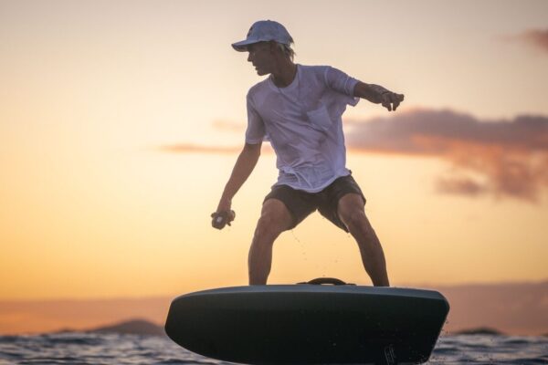 Learn eFoil in Hawaii | Hawaii eFoil Experience
